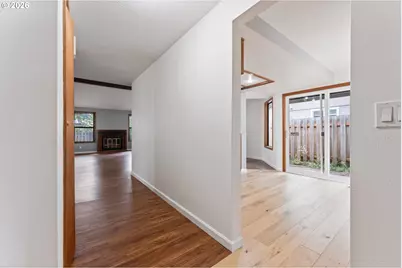 7930 SW Churchill Way, Portland, OR 97224 - Photo 6