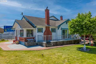 208 7th St, Myrtle Point, OR 97458 - Photo 2