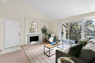 40 Crestfield Ct, Lake Oswego, OR 97035 - Photo 6