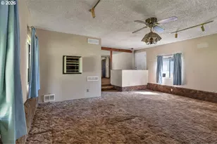 8621 SE Strawberry Ln, Milwaukie, OR 97267 - Photo 18