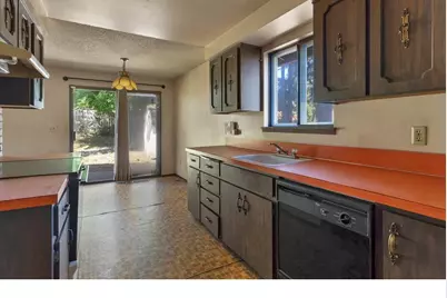 8621 SE Strawberry Ln, Milwaukie, OR 97267 - Photo 26