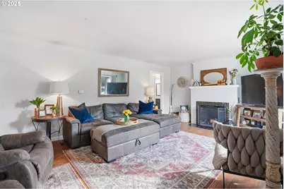 18085 SW Kinnaman Rd, Beaverton, OR 97078 - Photo 10