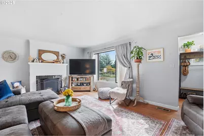 18085 SW Kinnaman Rd, Beaverton, OR 97078 - Photo 8