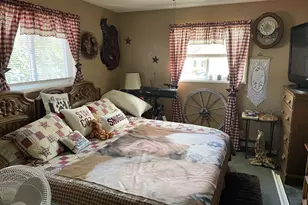 2478 Marion St, North Bend, OR 97459 - Photo 8