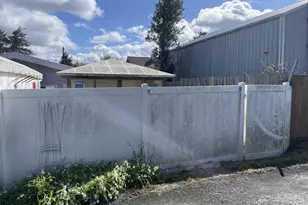 2478 Marion St, North Bend, OR 97459 - Photo 34