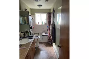 2478 Marion St, North Bend, OR 97459 - Photo 12