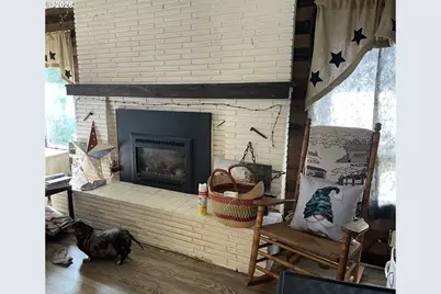 2478 Marion St, North Bend, OR 97459 - Photo 6