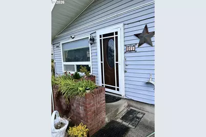 2478 Marion St, North Bend, OR 97459 - Photo 4