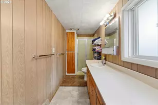 2478 Marion St, North Bend, OR 97459 - Photo 32