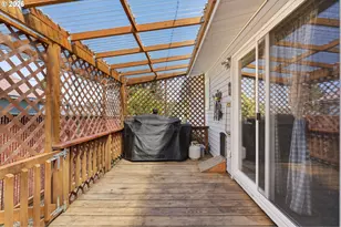 2478 Marion St, North Bend, OR 97459 - Photo 36