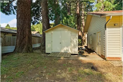 1525 Kendall St, Roseburg, OR 97471 - Photo 32