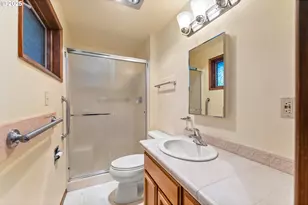 1525 Kendall St, Roseburg, OR 97471 - Photo 22