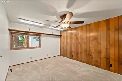 1525 Kendall St, Roseburg, OR 97471 - Photo 16