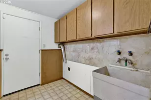 14533 NE Brazee Ct, Portland, OR 97230 - Photo 24