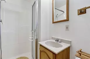 14533 NE Brazee Ct, Portland, OR 97230 - Photo 20
