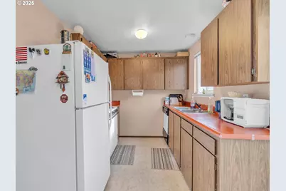 2551 SW Pickford St #D, Corvallis, OR 97333 - Photo 8