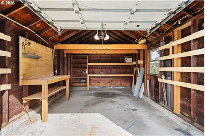 8913 SE Clay St, Portland, OR 97216 - Photo 30