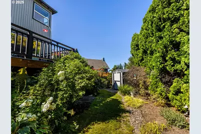 4050 Serango Ct, West Linn, OR 97068 - Photo 36