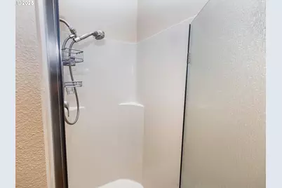 4050 Serango Ct, West Linn, OR 97068 - Photo 16