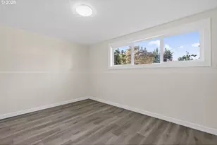 18624 SE Clinton St, Gresham, OR 97030 - Photo 24