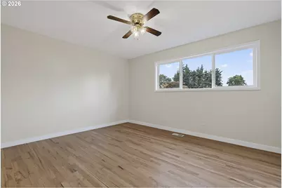 18624 SE Clinton St, Gresham, OR 97030 - Photo 18