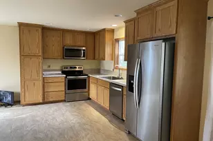 617 SW Monroe St, Sheridan, OR 97378 - Photo 4