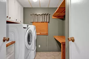 1200 E Central Ave, Sutherlin, OR 97479 - Photo 36