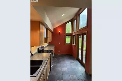 2359 Columbia St, Eugene, OR 97403 - Photo 16