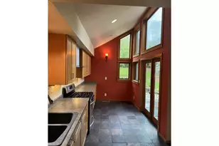 2359 Columbia St, Eugene, OR 97403 - Photo 16