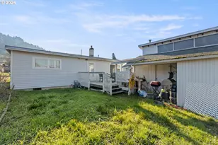 2730 W Sanders Ave, Roseburg, OR 97471 - Photo 46