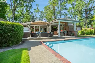 18 Ridgewood Dr, Roseburg, OR 97471 - Photo 1
