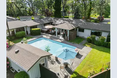 18 Ridgewood Dr, Roseburg, OR 97471 - Photo 6