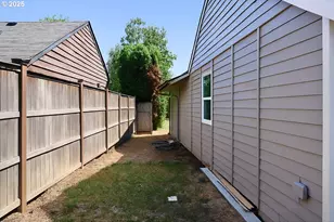 18695 SW Pike St, Beaverton, OR 97078 - Photo 20