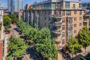 1120 NW Northrup St, Portland, OR 97209 - Photo 28