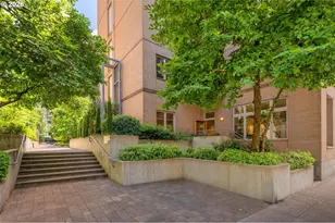 1120 NW Northrup St, Portland, OR 97209 - Photo 32