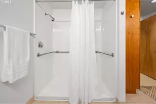 1120 NW Northrup St, Portland, OR 97209 - Photo 30