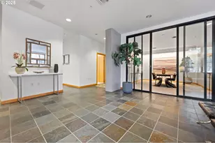 1120 NW Northrup St, Portland, OR 97209 - Photo 16