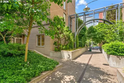 1120 NW Northrup St #102, Portland, OR 97209 - Photo 34