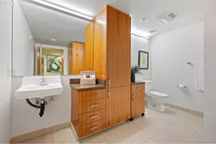 1120 NW Northrup St, Portland, OR 97209 - Photo 20
