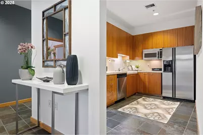 1120 NW Northrup St #102, Portland, OR 97209 - Photo 8