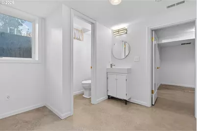 4225 SE Woodward St, Portland, OR 97206 - Photo 32