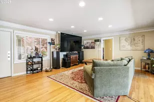 5200 SW Scholls Ferry Rd, Portland, OR 97225 - Photo 6