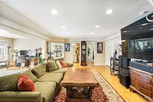 5200 SW Scholls Ferry Rd, Portland, OR 97225 - Photo 8