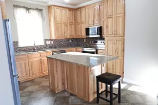 1903 Golden Way, The Dalles, OR 97058 - Photo 2