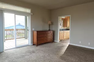 1903 Golden Way, The Dalles, OR 97058 - Photo 12