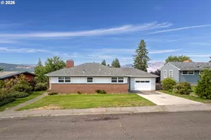 321 W 21st St, The Dalles, OR 97058 - Photo 1