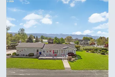 960 1/2 H St, Baker City, OR 97814 - Photo 1