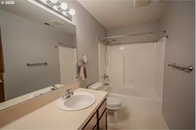 1351 N Monroe St, Lafayette, OR 97127 - Photo 22
