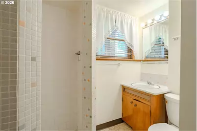 13490 NW Pettygrove St, Portland, OR 97229 - Photo 22