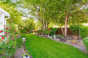 13490 NW Pettygrove St, Portland, OR 97229 - Photo 24
